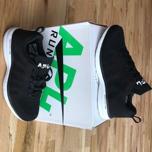 APL pro running shoes